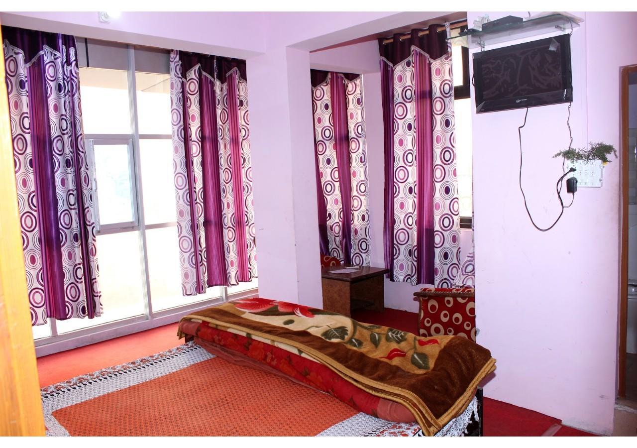 Ishwari Narayani Hotel Joshimath Bagian luar foto