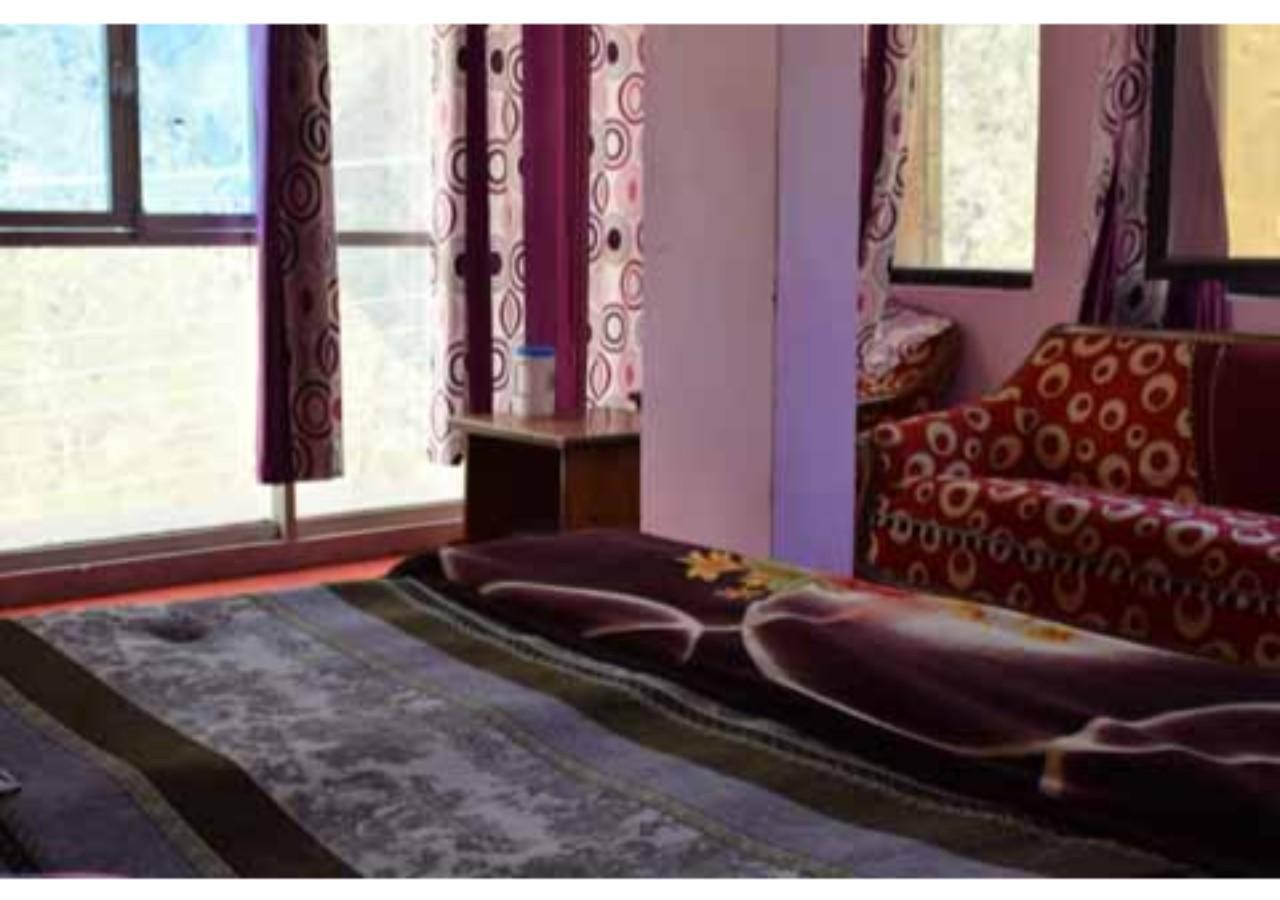 Ishwari Narayani Hotel Joshimath Bagian luar foto